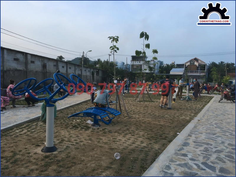 Ảnh hưởng của điều kiện thời tiết đến tuổi thọ thiết bị ngoài trời