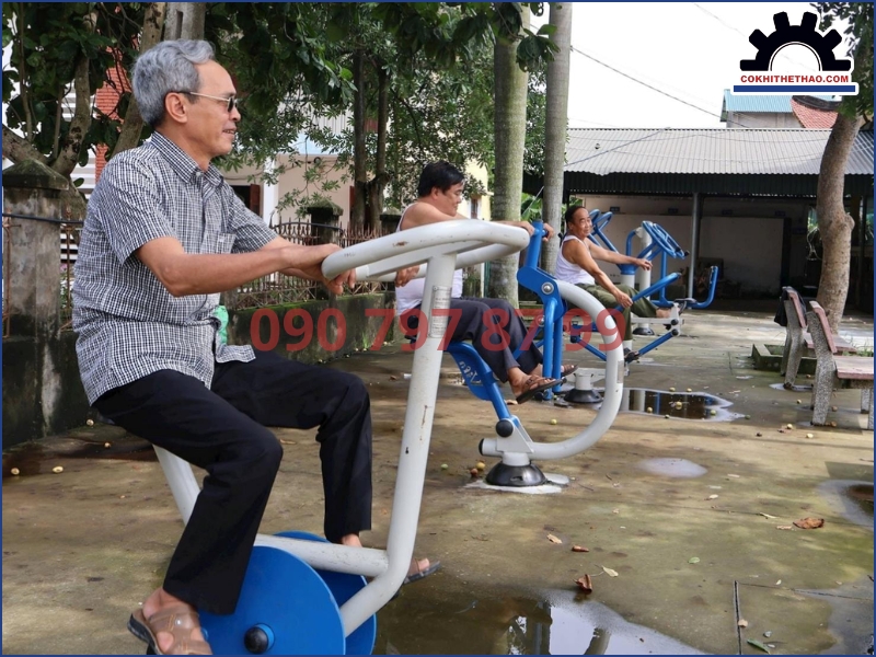 Đặc điểm và nguyên lý hoạt động của máy đi bộ ngoài trời