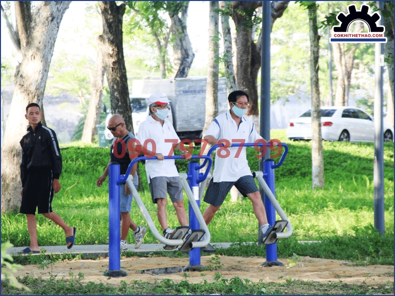 Hướng dẫn sử dụng máy đi bộ ngoài trời đúng cách và an toàn