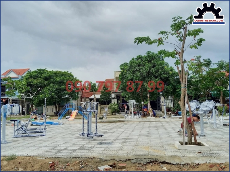 Khảo sát hiện trạng khu vận động cũ