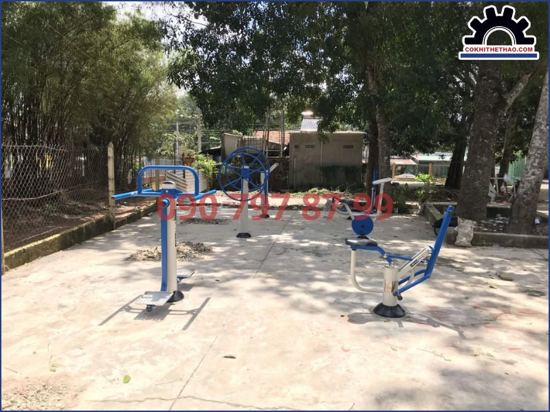 Kiểm tra các chi tiết phụ kiện và an toàn