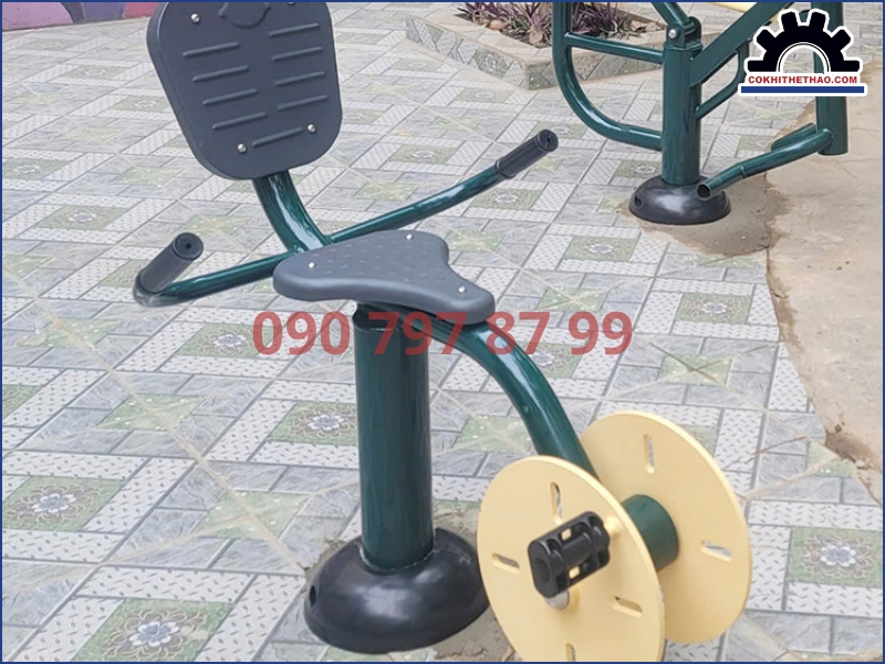 Lợi ích của máy đạp xe tựa lưng đối với người lớn tuổi