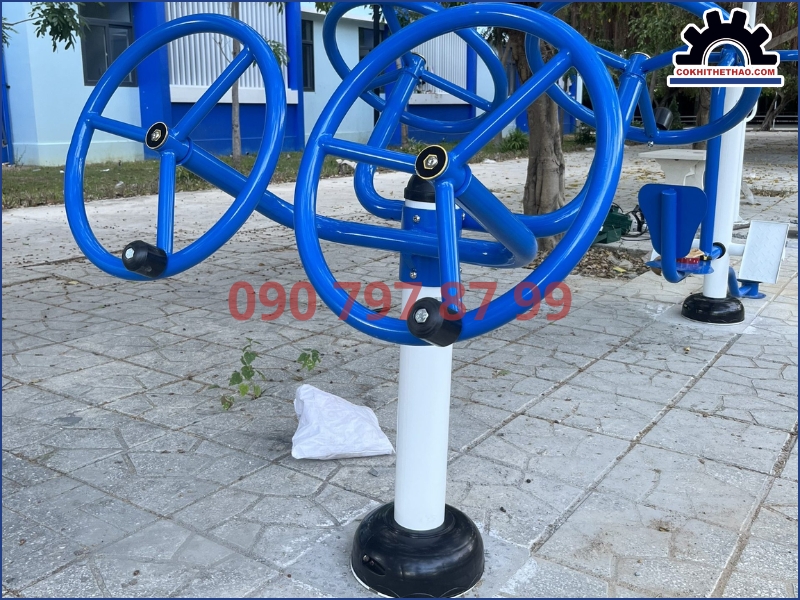 Lưu ý khi sử dụng máy tập xoay vai ngoài trời